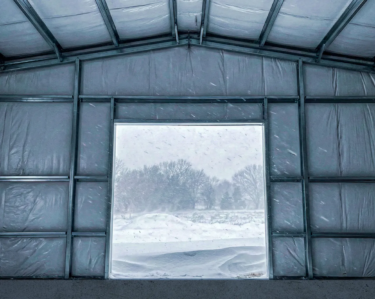 Comparative Analysis: How Contact Adhesives Stand Up Against Traditional Glues in Weather Resistance